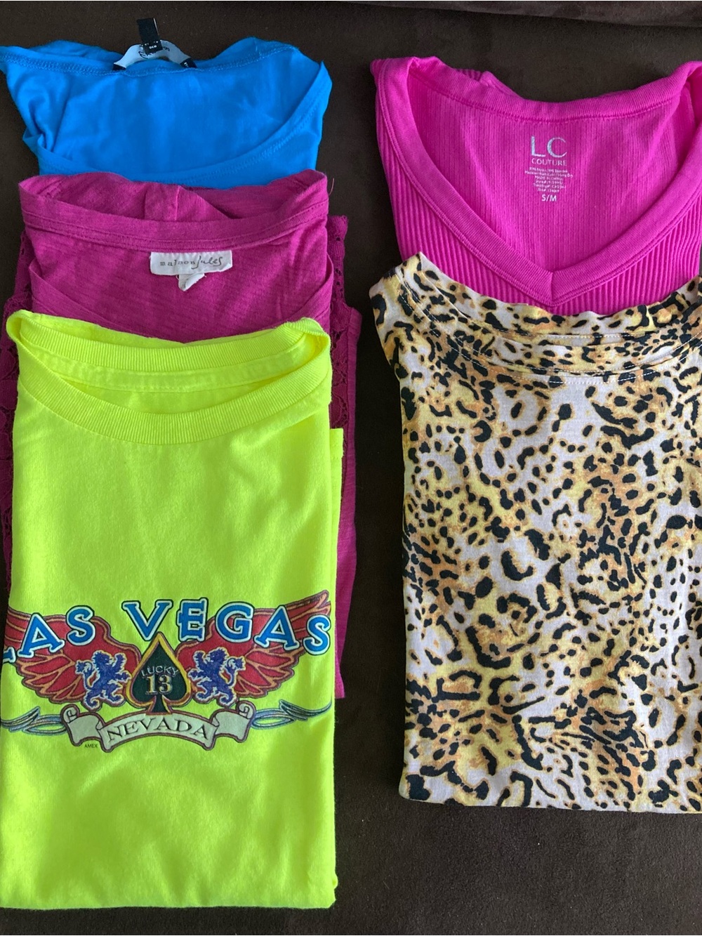🩷💛🩵LOT of Five (5) Cute Ladies Tees Size XS-S